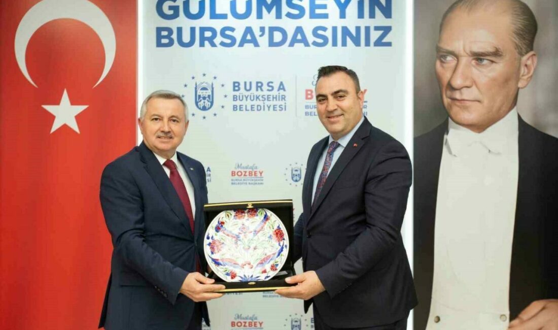 Moldova’nın Ankara Büyükelçisi Dmitri Croitor’u ağırlayan Bursa Büyükşehir Belediyesi Başkanvekili