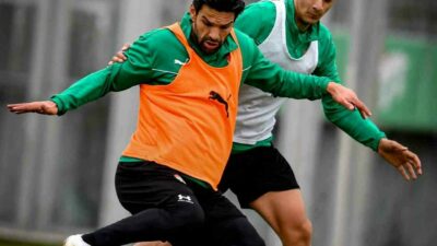 Bursaspor’da Anadolu Üniversitesi hazırlıkları devam etti. Yeşil Beyazlı takım taktik