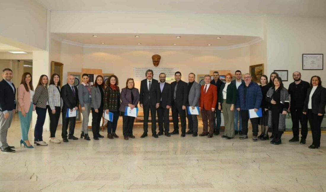 BUÜ’de ayın en başarılı akademisyenlerine başarı belgesi Bursa Uludağ Üniversitesi (BUÜ) Ar-Ge Koordinatörlüğü tarafından başlatılan yeni uygulama