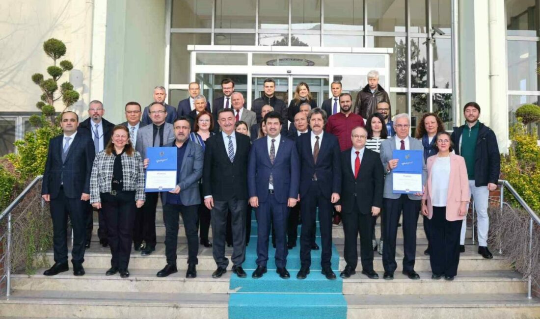 Ulusal ve uluslararası arenada akademik başarılarını geliştirmek için çok sayıda