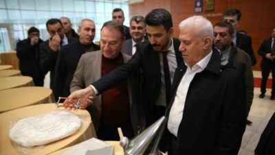 Bursa Büyükşehir Belediyesi ve Bursa Arı Yetiştiricileri Birliği iş birliğiyle