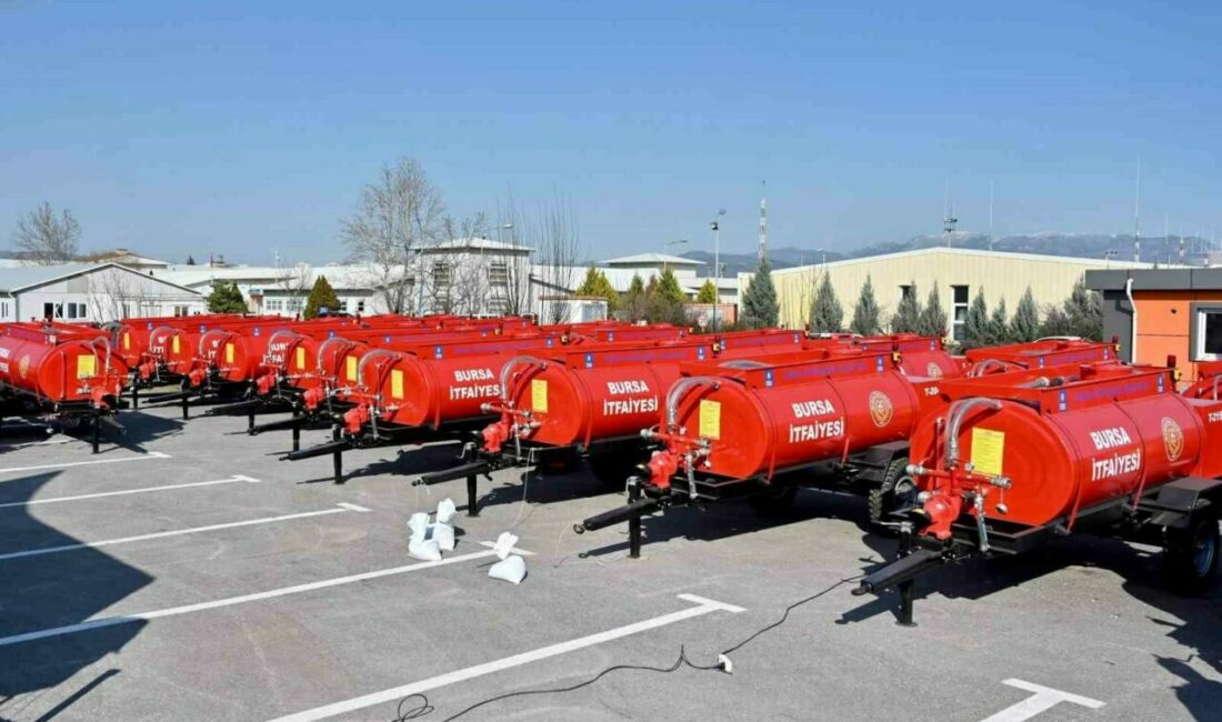 Bursa Büyükşehir Belediyesi, kırsal mahallelere 100 adet traktör arkası yangın
