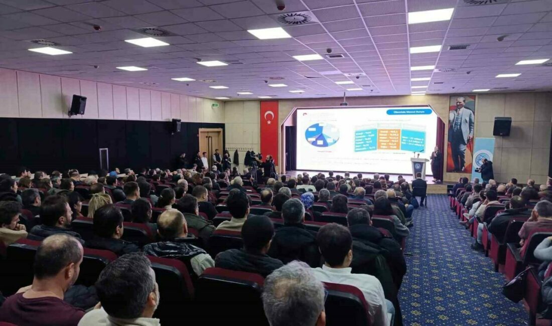 Çevre Yönetimi Genel Müdürü Turan: “Yıl sonuna kadar 30 bin depozito makinesi ülkemizin çeşitli noktalarında karşınıza çıkacak” Bursa’da düzenlenen Tekstil Sektöründe Hava Emisyonu Temiz Üretim Konferansı’nda hava