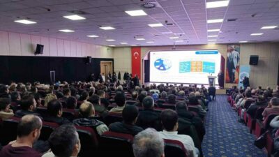 Bursa’da düzenlenen Tekstil Sektöründe Hava Emisyonu Temiz Üretim Konferansı’nda hava