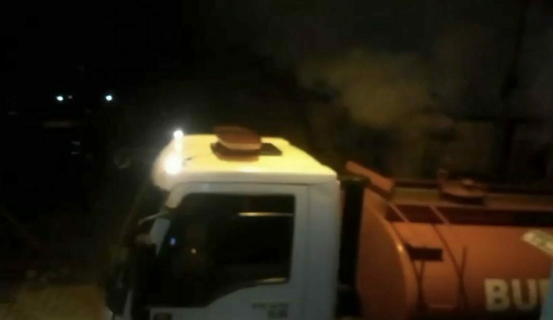 Depoda çıkan yangın köylülerin yardımıyla söndürüldü Bursa’nın Yenişehir ilçesinde çıkan yangın köylülerin de yardımıyla kontrol altına