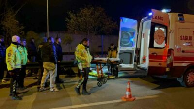 Bursa’da direksiyon hakimiyetini kaybeden motosiklet sürücüsü yol kenarında bulunan bariyerlere