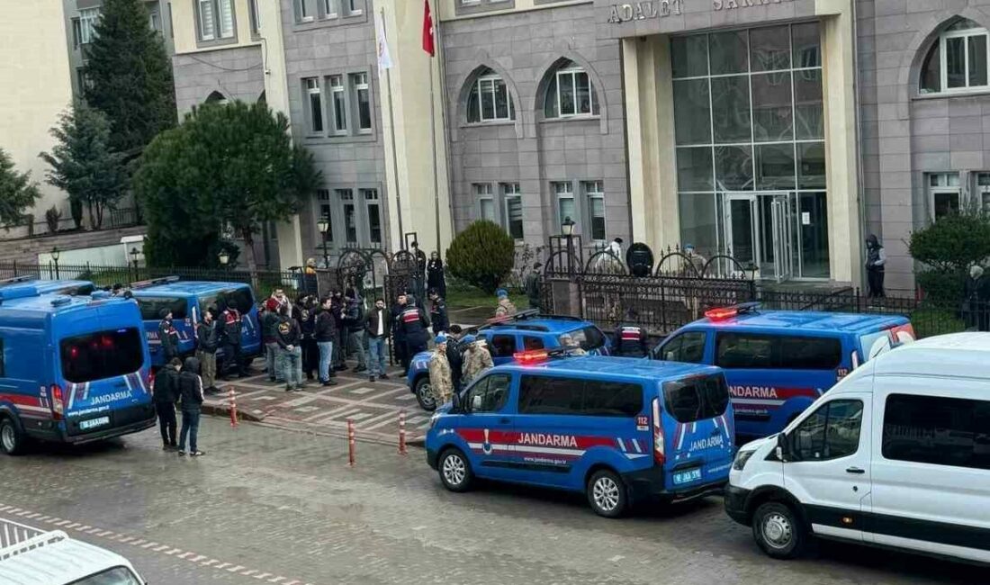 Enerji ve nakil kablosu hırsızlığı çetesine yönelik operasyonda 19 tutuklama Bursa merkezli 8 ilde jandarma ekiplerince kablo hırsızlığı çetesine yönelik