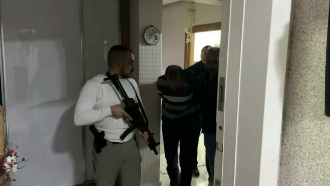 Fethullahçı Terör Örgütü’nün (FETÖ) 15 Temmuz 2016’daki darbe girişiminde Kara