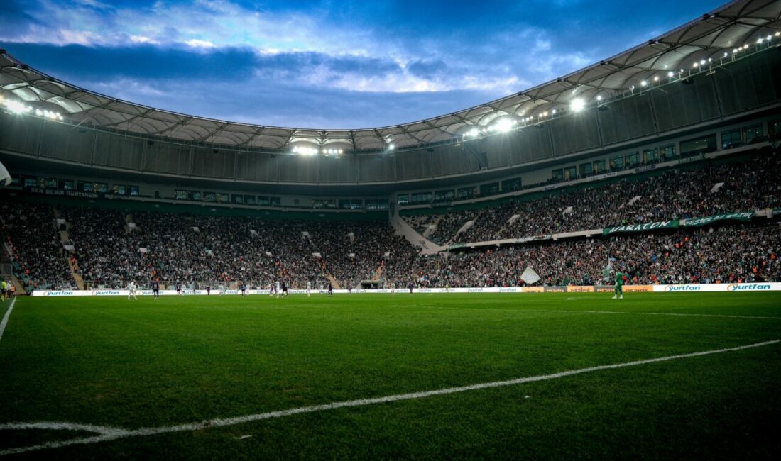 Bursaspor’un bu hafta sahasında oynayacağı Anadolu Üniversitesi’nin canlı yayınlayacak kanal