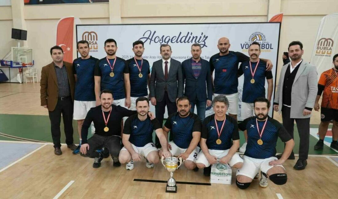 Bursa Belediyeler Birliği’nin, yerel yönetimler arası düzenlediği voleybol turnuvasının galibi