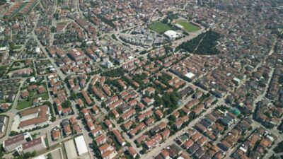 İnegöl Belediyesi’nin uygulamaya başladığı karekodlu numaratajlarla vatandaşlar artık aradıkları tüm
