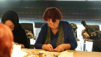 Nilüfer Belediyesi, 14 Şubat Sevgililer Günü’ne özel “Kapı Süsü Atölyesi”