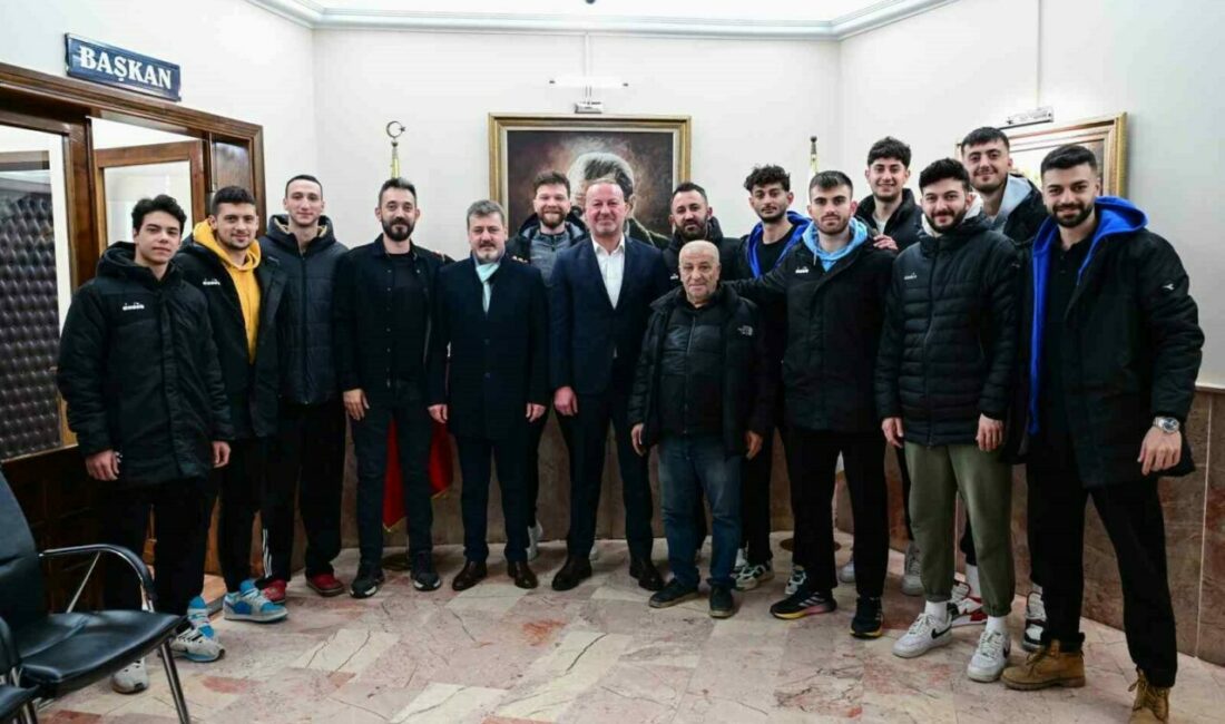 Türkiye Voleybol Federasyonu 2. Lig 2. Grup’ta mücadele eden Karacabey