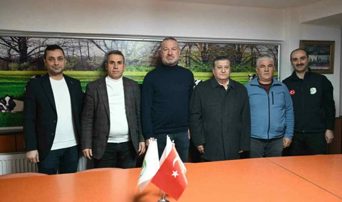 Karacabey’de kooperatifçilik hamlesi Karacabey Belediye Başkanı Fatih Karabatı, tarım ve hayvancılık sektöründeki önemli