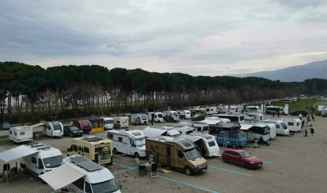 Karavan tutkunları Orhangazi’de buluştu Kültür Turizm ve Tanıtma Birliği tarafından düzenlenen karavan festivali, doğa