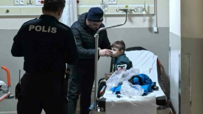 Bursa’nın İnegöl ilçesinde evde bulduğu maraş otunu çiğneyen 4 yaşındaki
