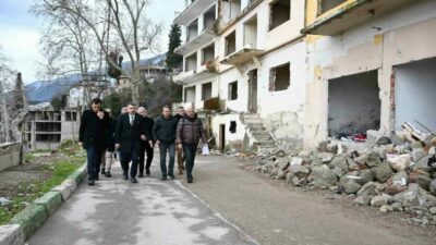 Yıldırım Belediyesi, Alev Alatlı Düşünce ve Sanat Merkezi’nden Hünkâr Köşkü’ne