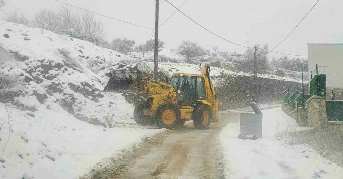 Mudanya Belediyesi’nden kar mesaisi Mudanya Belediyesi, etkili olan kar yağışı sonrası vatandaşların ve sokak