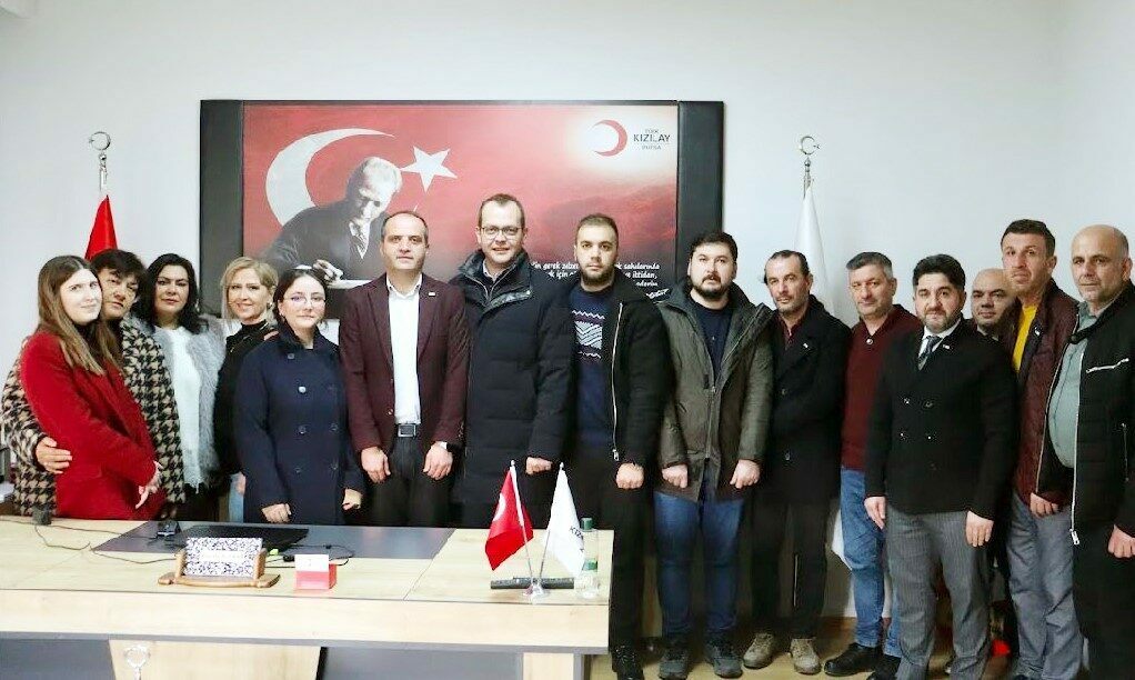 Mudanya Kızılay Şubesi olağan kongresi yüksek katılımla gerçekleşti. Mudanya Kızılay