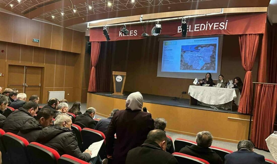 Muhtarlarla ‘Çevre Düzeni Planı’ buluşmaları devam ediyor Bursa’nın ‘Kent Anayasası’nı oluşturacak 1/100.000 Ölçekli Çevre Düzeni Planı çalışmalarını