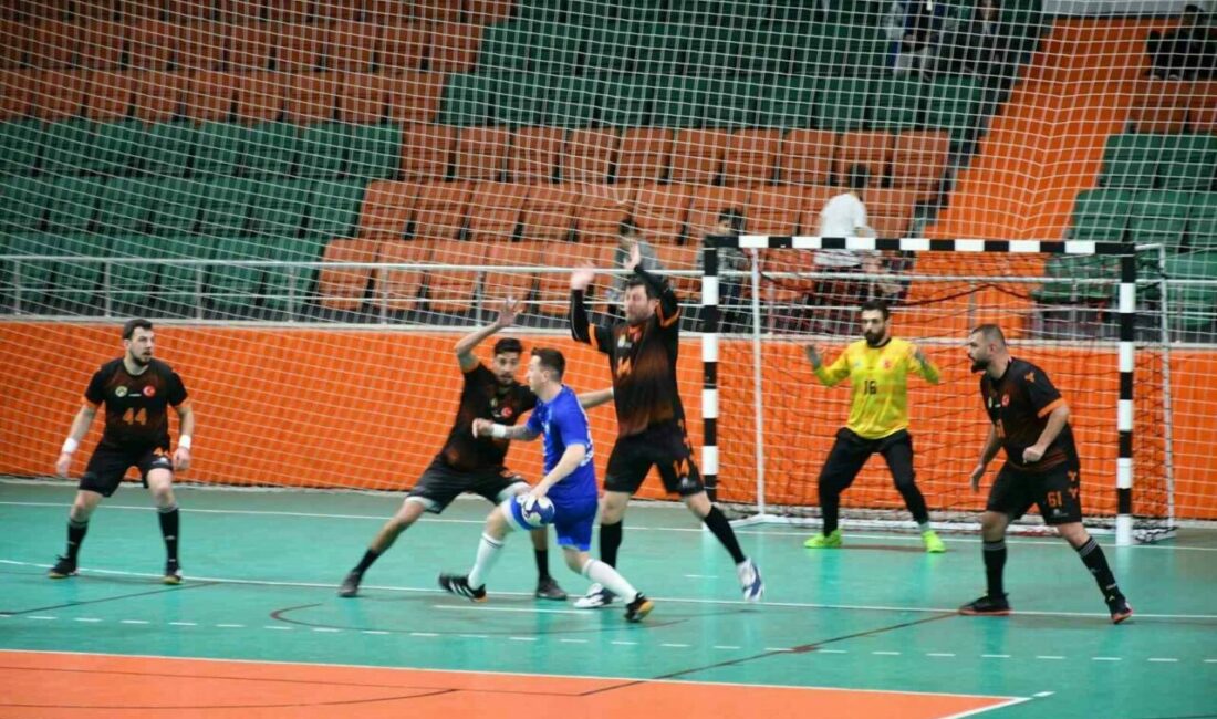 Nilüfer Belediyespor Köyceğiz deplasmanından galibiyetle döndü Nilüfer Belediyespor Erkek Hentbol Takımı, THF Erkekler Süper Ligi’nin 16.