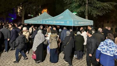 Nilüfer Belediyesi, Ramazan ayının müjdeleyicisi Berat Kandili’nde vatandaş ve personeliyle