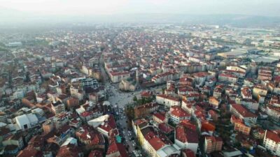 Bursa’nın İnegöl ilçesinin 2024 yılı nüfusu önceki yıla oranla yüzde