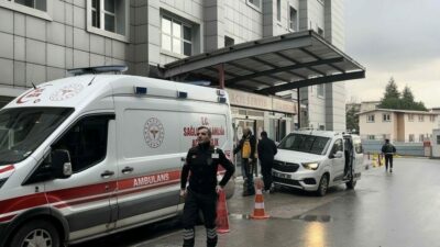 Bursa’nın Yıldırım ilçesindeki bir ilkokulda doğum günü nedeniyle öğrencilerinin kendisine