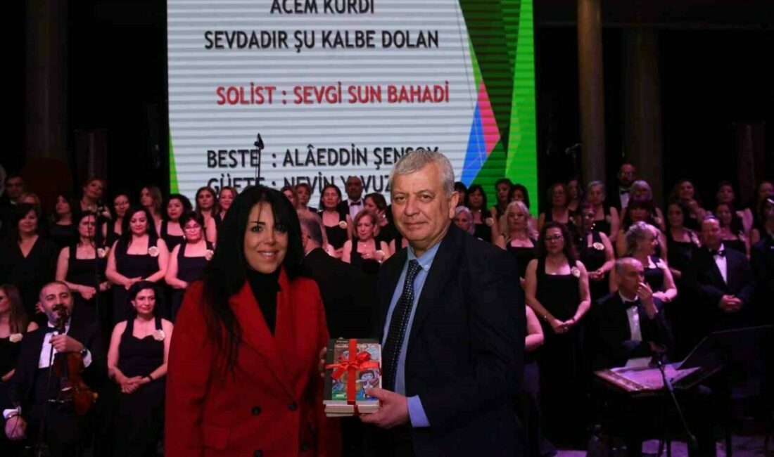 Osmangazi Belediyesi’nden sevgilileri buluşturan konser Osmangazi Belediyesi, 14 Şubat Sevgililer Günü’ne özel düzenlediği konserde, sevenleri