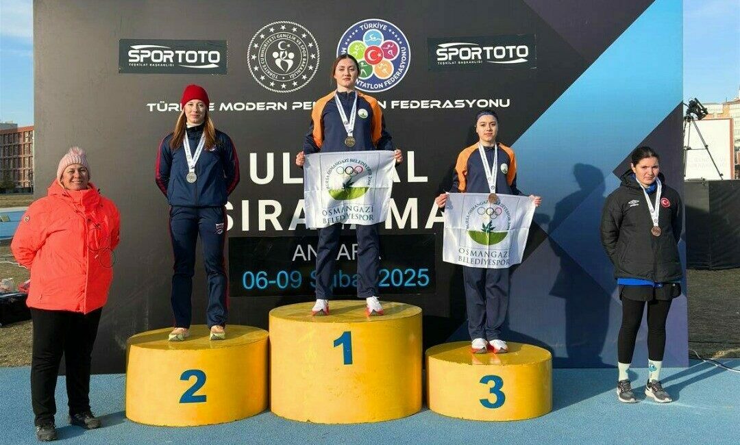 Osmangazi Belediyespor’un gençlerinden çifte madalya Osmangazi Belediyespor Kulübü sporcuları Eda Özrodop ve Nilsu Mutlu, Ankara’da