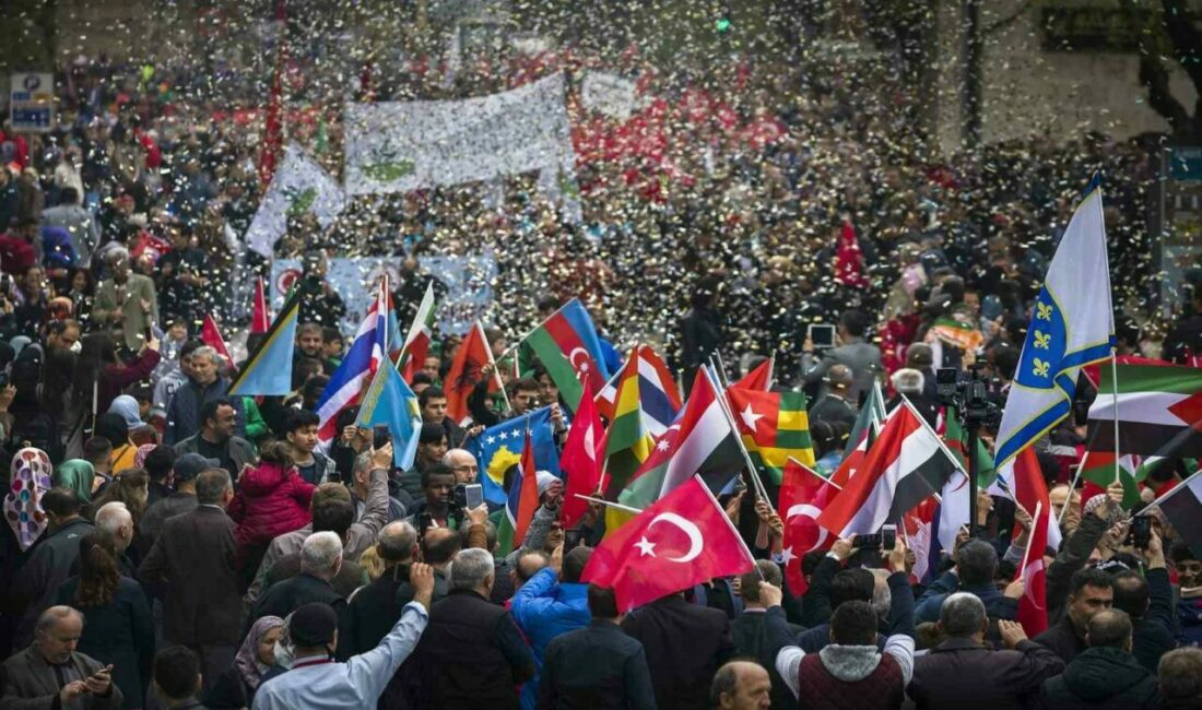600 hüküm süren Osmanlı Devletine başkentlik yapmış Bursa; fethin 699.