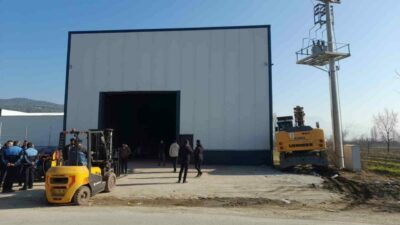 Osmangazi Belediyesi, kaçak yapılarla mücadelesini kararlılıkla sürdürüyor. Belediye ekipleri, İsmetiye