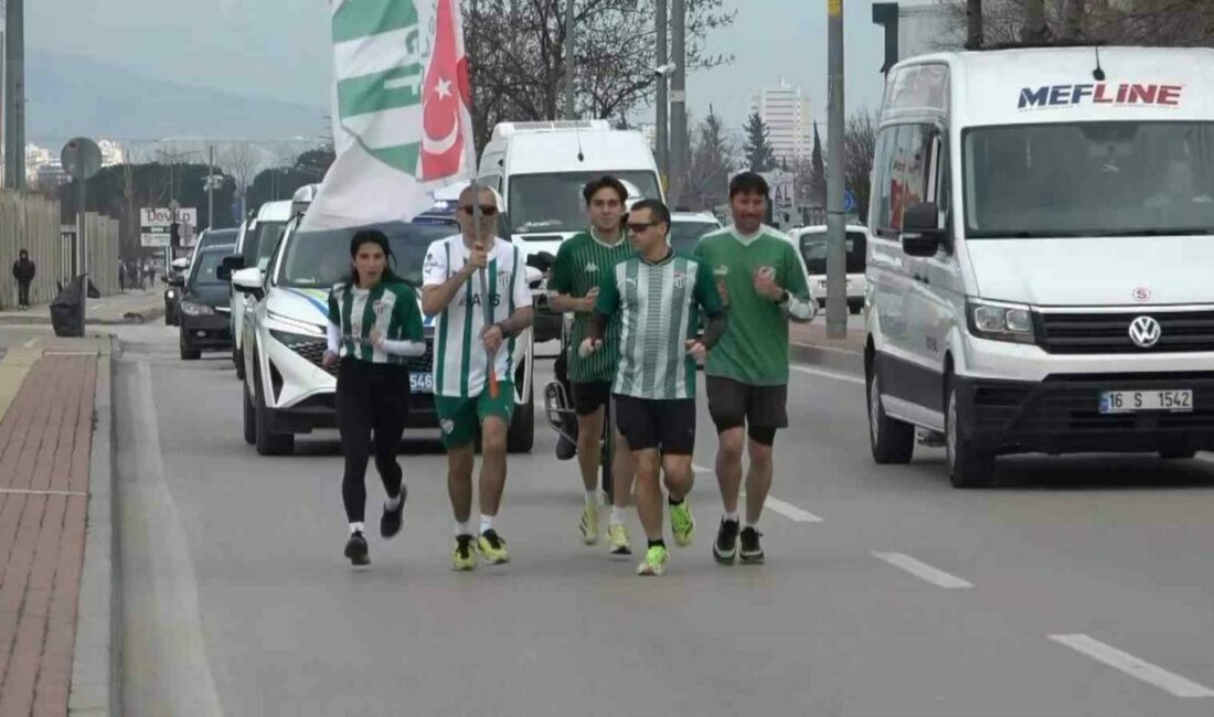 Bursa’da 5 Bursaspor taraftarı 14 Şubat Sevgililer Günü’nde ’Sevgiliye Koşuyoruz’