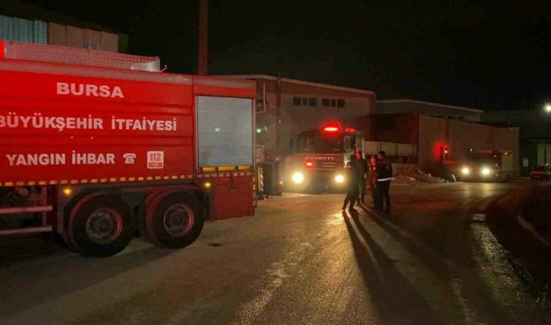Tekstil fabrikasında 15 günde üçüncü yangın Bursa’nın İnegöl ilçesinde faaliyet gösteren bir tekstil fabrikasında 15 gün