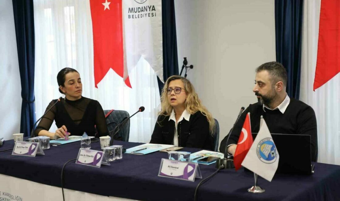 Mudanya Belediyesi’nin 4 Şubat Dünya Kanser Günü’nde düzenlediği farkındalık ve