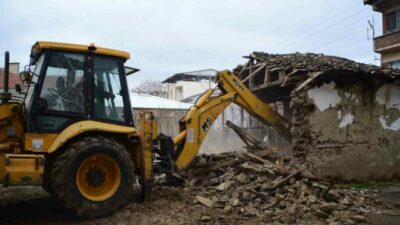 Yenişehir Belediyesi, ilçenin sağlıklı ve planlı yapılaşması adına tehlike arz