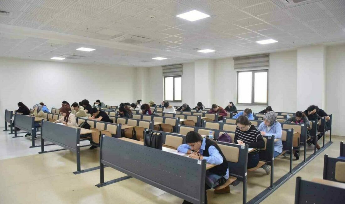 Yıldırım’dan gençlere ’TYT’ desteği Yıldırım Belediyesi, üniversite adayları için ücretsiz Temel Yeterlilik Sınavı (TYT)