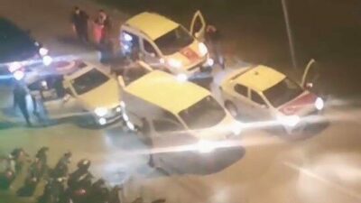 Bursa’da “Asker eğlencesi” sonrası konvoy yapan gençler yolu keserek araçlarından
