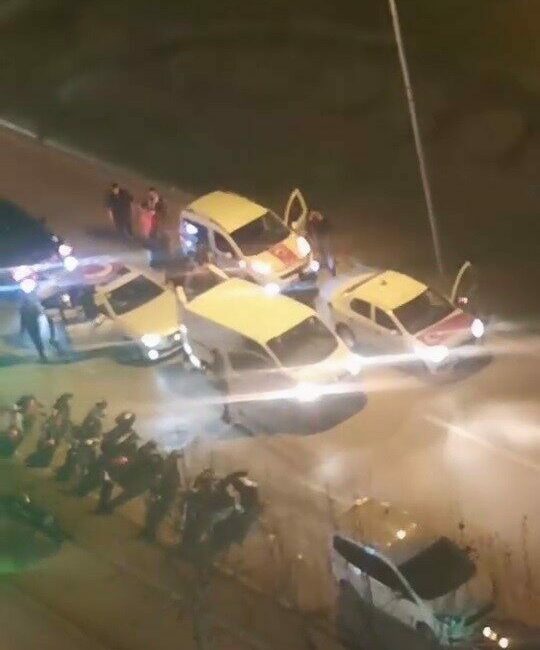 Bursa’da “Asker eğlencesi” sonrası konvoy yapan gençler yolu keserek araçlarından