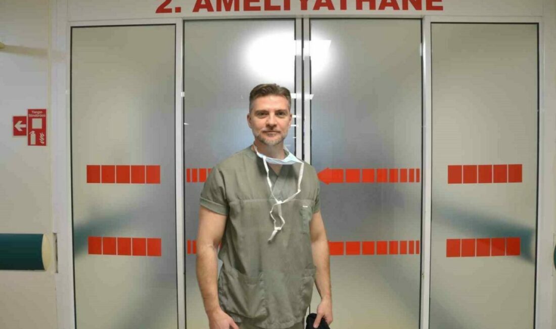 Kolorektal kanserlerin genetik faktörlerin yanı sıra çevresel faktörlerle de oluşabileceğini