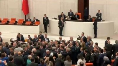 Emekli bayram ikramiyesinin 3 bin liradan 4 bin liraya yükseltilmesini