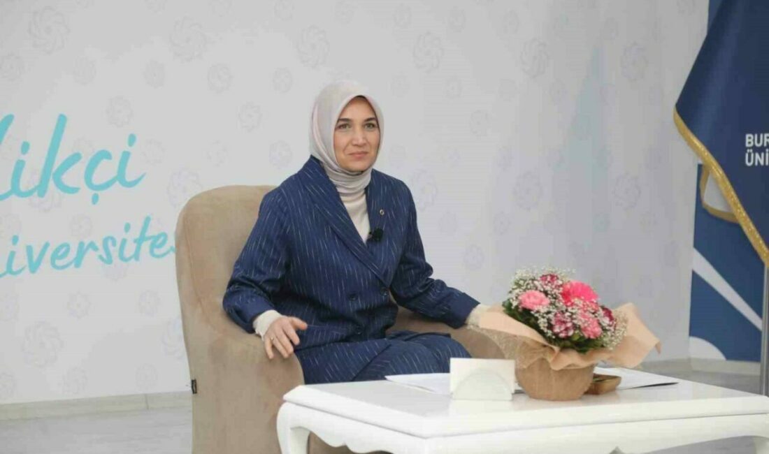 Afyonkarahisar Valisi Doç. Dr. Kübra Güran Yiğitbaşı BTÜ’nün konuğu oldu Bursa Teknik Üniversitesinde düzenlenen 8 Mart Dünya Kadınlar Günü Özel