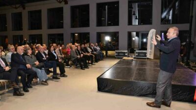 Nilüfer Belediyesi’nin başlattığı “Dijital Sohbetler” söyleşilerinin ilk konuğu, Girişimci ve