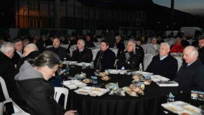 Osmangazi Belediye Başkanı Erkan Aydın, Bursa’daki 200 amatör spor kulübü