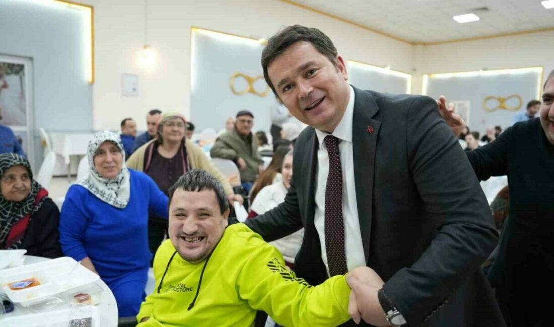 Başkan Aydın BAREM sakinleri ile iftarda buluştu Osmangazi Belediye Başkanı Erkan Aydın, Bakım ve Rehabilitasyon Merkezi (BAREM)