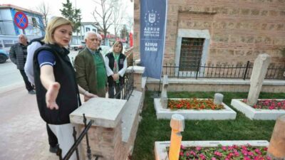 Bursa Büyükşehir Belediyesi, II. Murad döneminde Mahmut Çelebi tarafından 1422-1423