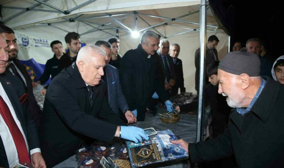Bursa Büyükşehir Belediyesi tarafından Kestel ilçesinde düzenlenen iftar programında yaklaşık