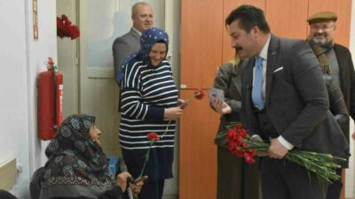 Yenişehir Belediye Başkanı Ercan Özel, 8 Mart Dünya Kadınlar Günü