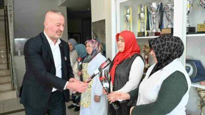 Karacabey Belediye Başkanı Fatih Karabatı, 8 Mart Dünya Emekçi Kadınlar