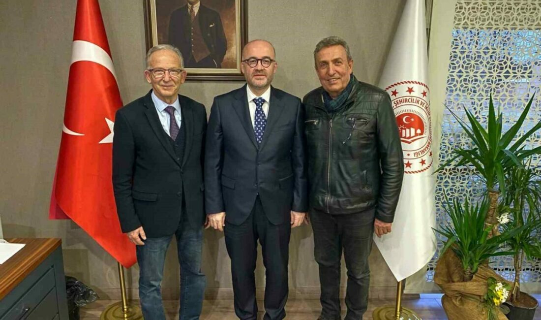 Bursa Platformu Derneği Başkanı İsmail Hakkı Kavurmacı ve yönetim kurulu